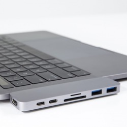 Hyper Thunderbolt 3 USB-C Hub pre MacBook Pro